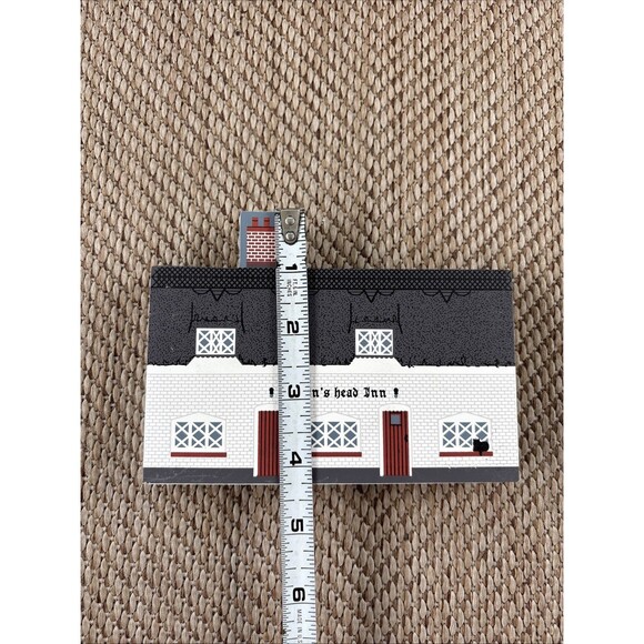 The Cats Meow "Queen’s Head Inn" Blyford Suffolk 1996 Faline Shelf Sitter - Picture 3 of 4